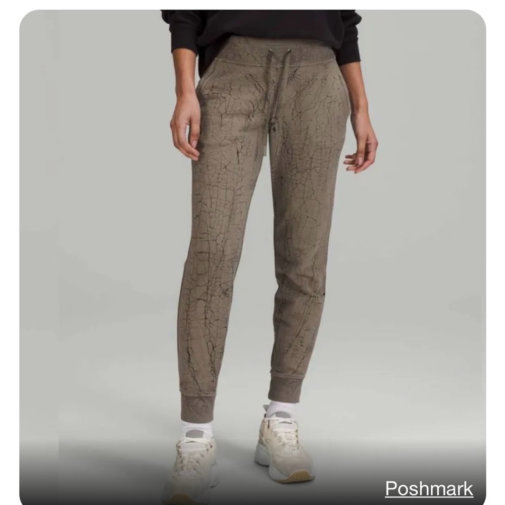 Lululemon Warm Down Jogger- Thread Dye color. Size 4